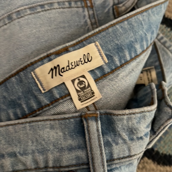 - Madewell The Perfect Vintage Wide-Leg Crop Jean in Edmunds Wash - Picture 8 of 9